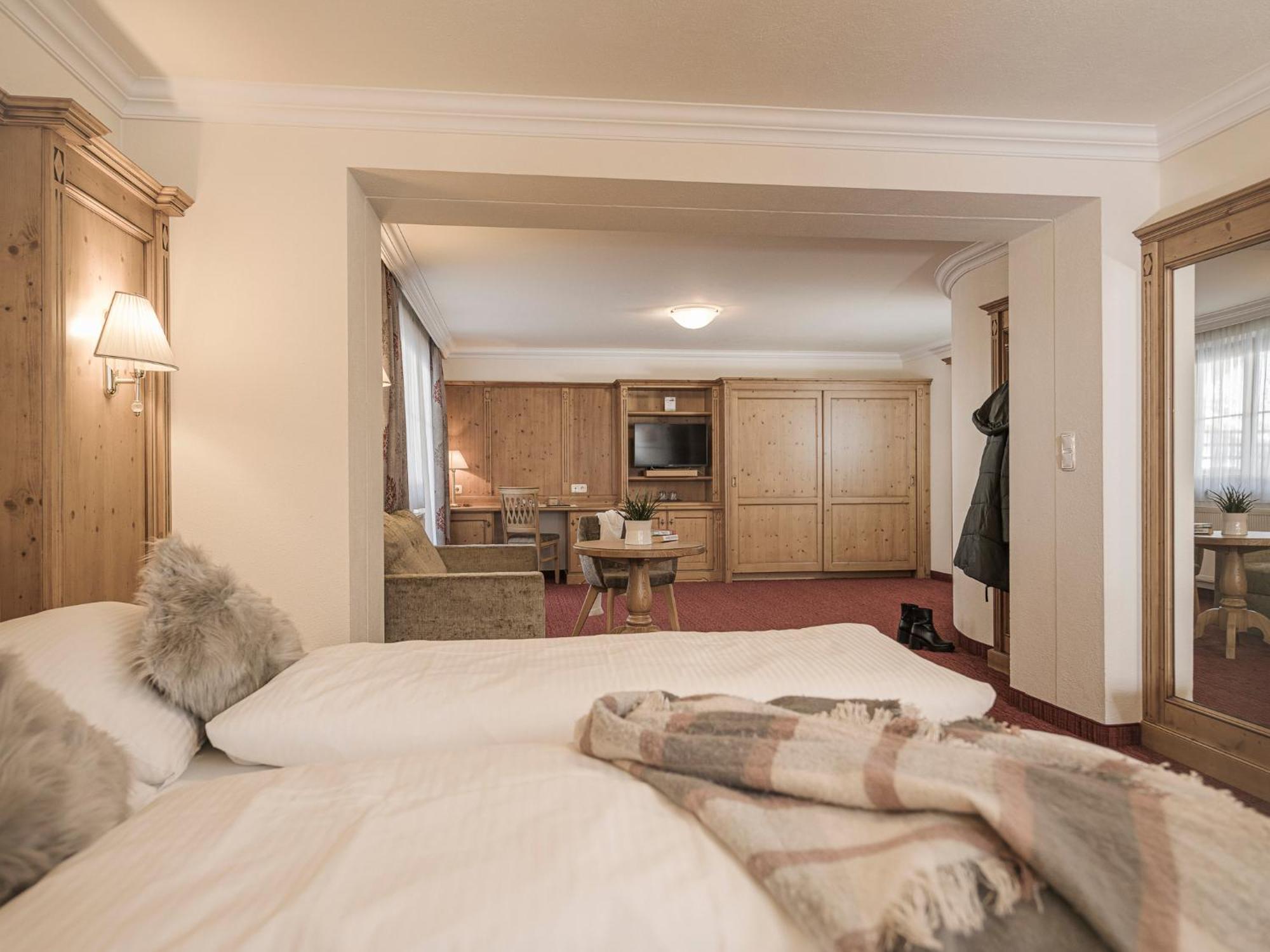 Platzlhof - Mein Hotel Im Zillertal รีด อิม ซิลเลอร์ทาล ภายนอก รูปภาพ